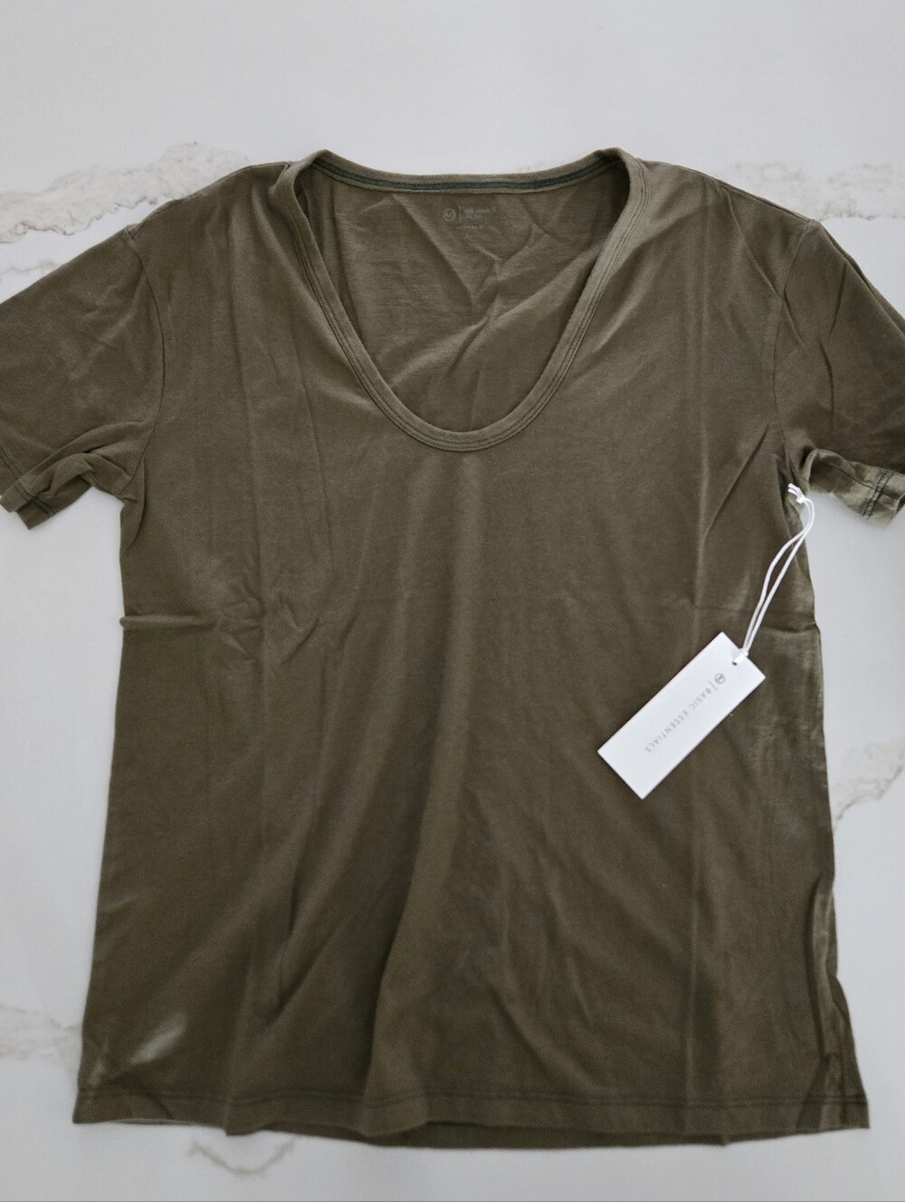 NWT AG Adriano Goldschmied Olive Scoop Neck Short Sleeve Tee